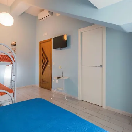 Bed & Breakfast President 3*